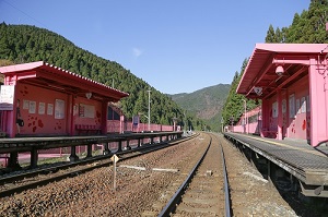 恋山形駅写真