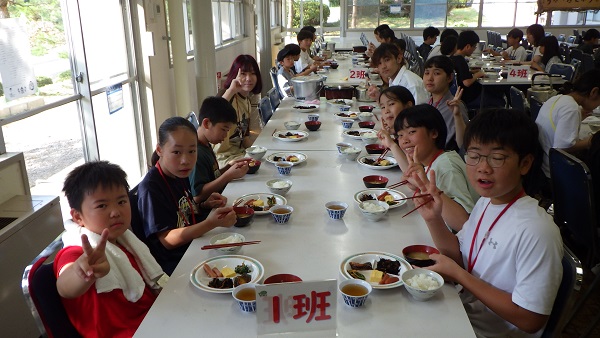 朝食