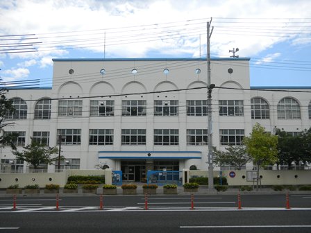 神戸市立本山第二小学校の様子の写真
