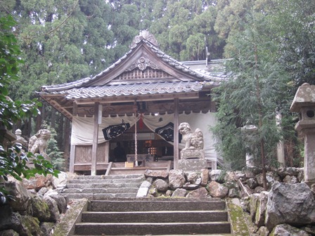 大江神社の社殿の写真
